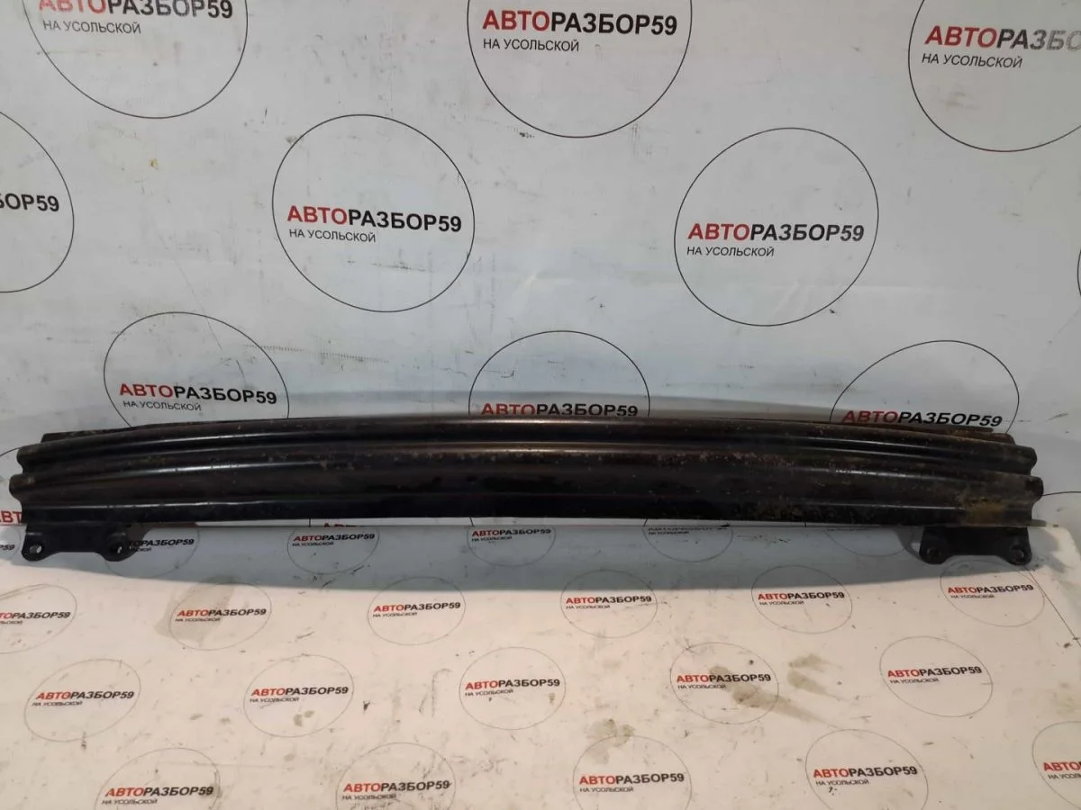 Усилитель заднего бампера Volkswagen Golf Mk5 (2003—2009)