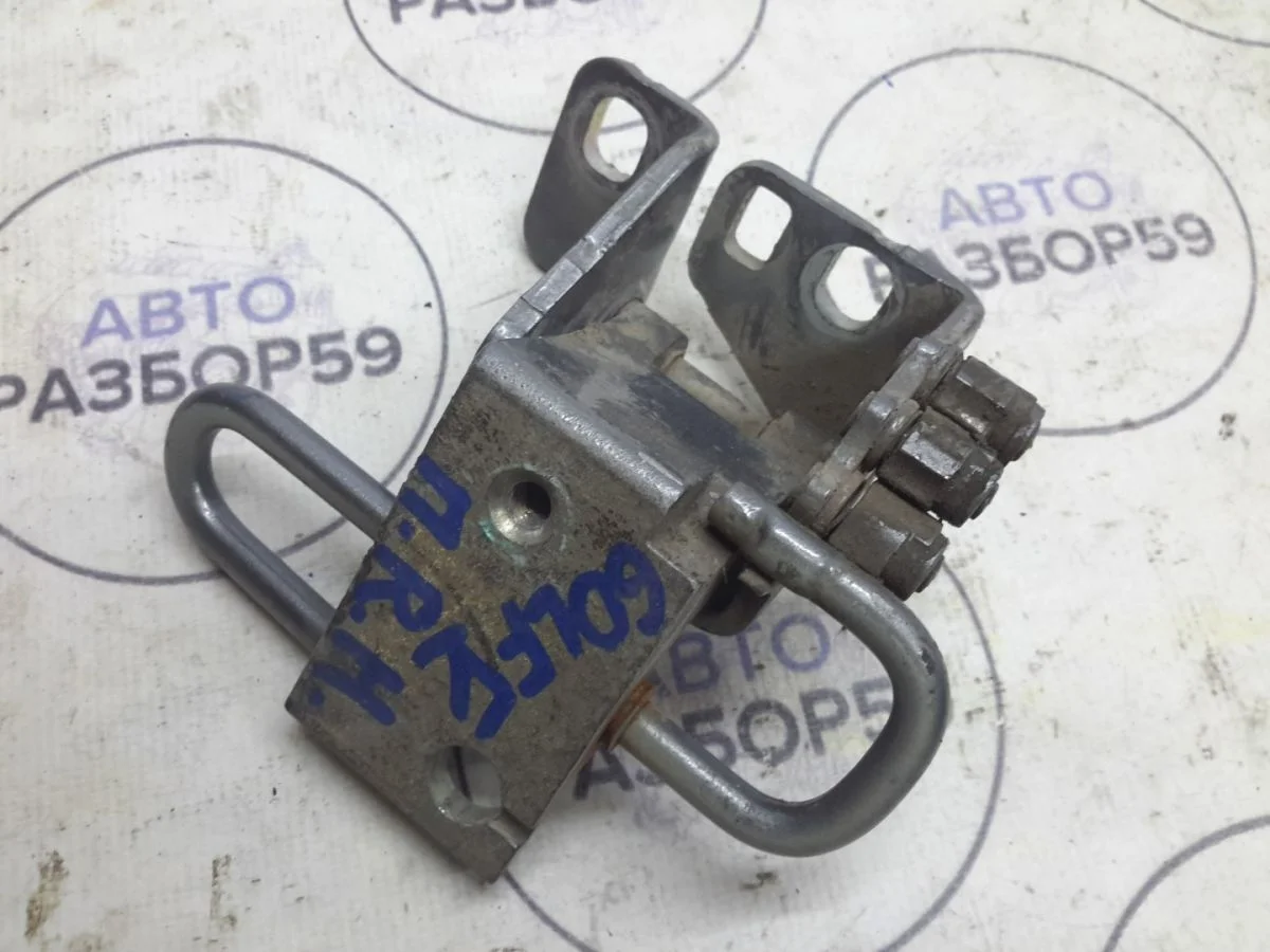 Петля двери Volkswagen Golf Mk5 (2003—2009)