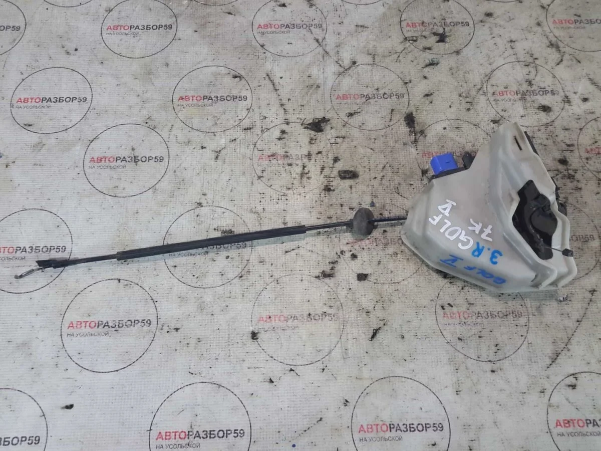 Замок задний правый Volkswagen Golf Mk5 (2003—2009)