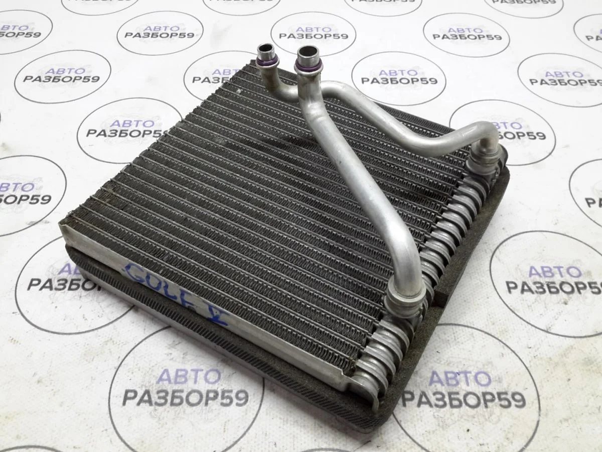 Радиатор отопителя Volkswagen Golf Mk5 (2003—2009)