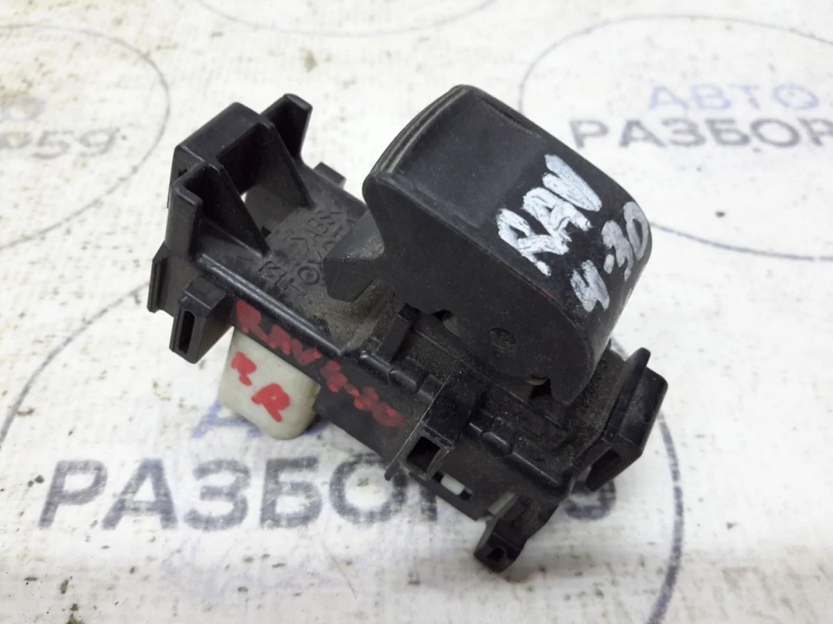 Кнопка стеклоподъемника Toyota RAV4 III рестайлинг (2009—2016)