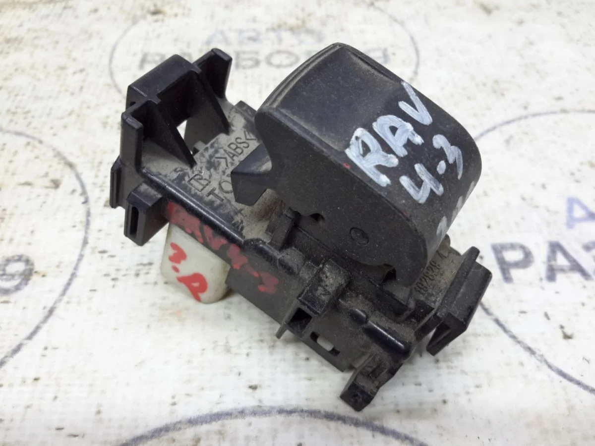 Кнопка стеклоподъемника Toyota RAV4 III рестайлинг (2009—2016)