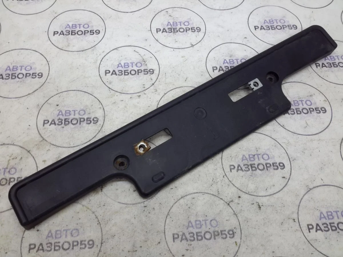 Накладка под номер Toyota Land Cruiser 200 (2007—2012)