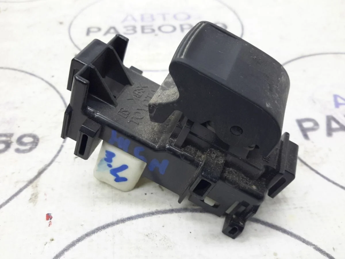 Кнопка стеклоподъемника Toyota Highlander II (2007—2010)