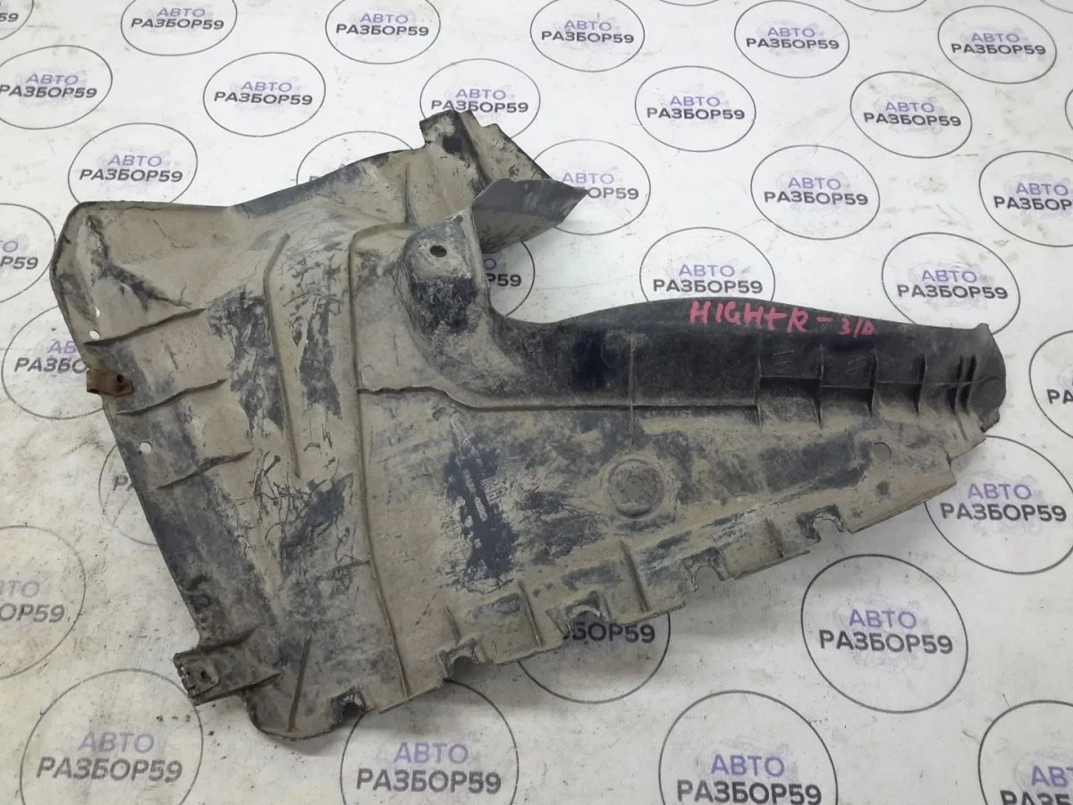 Подкрылок задний правый Toyota Highlander II (2007—2010)