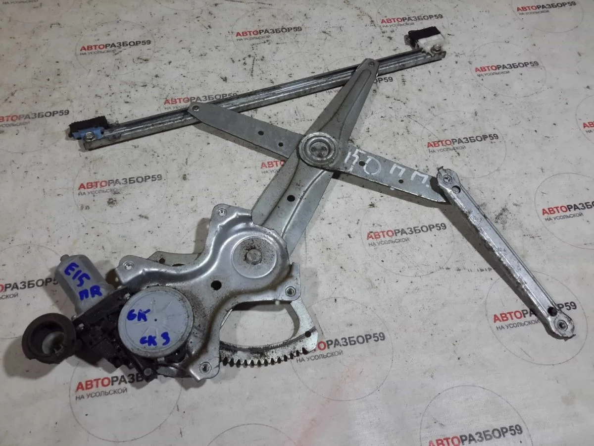 Стеклоподъемник передний правый Toyota Corolla X (2006—2010)