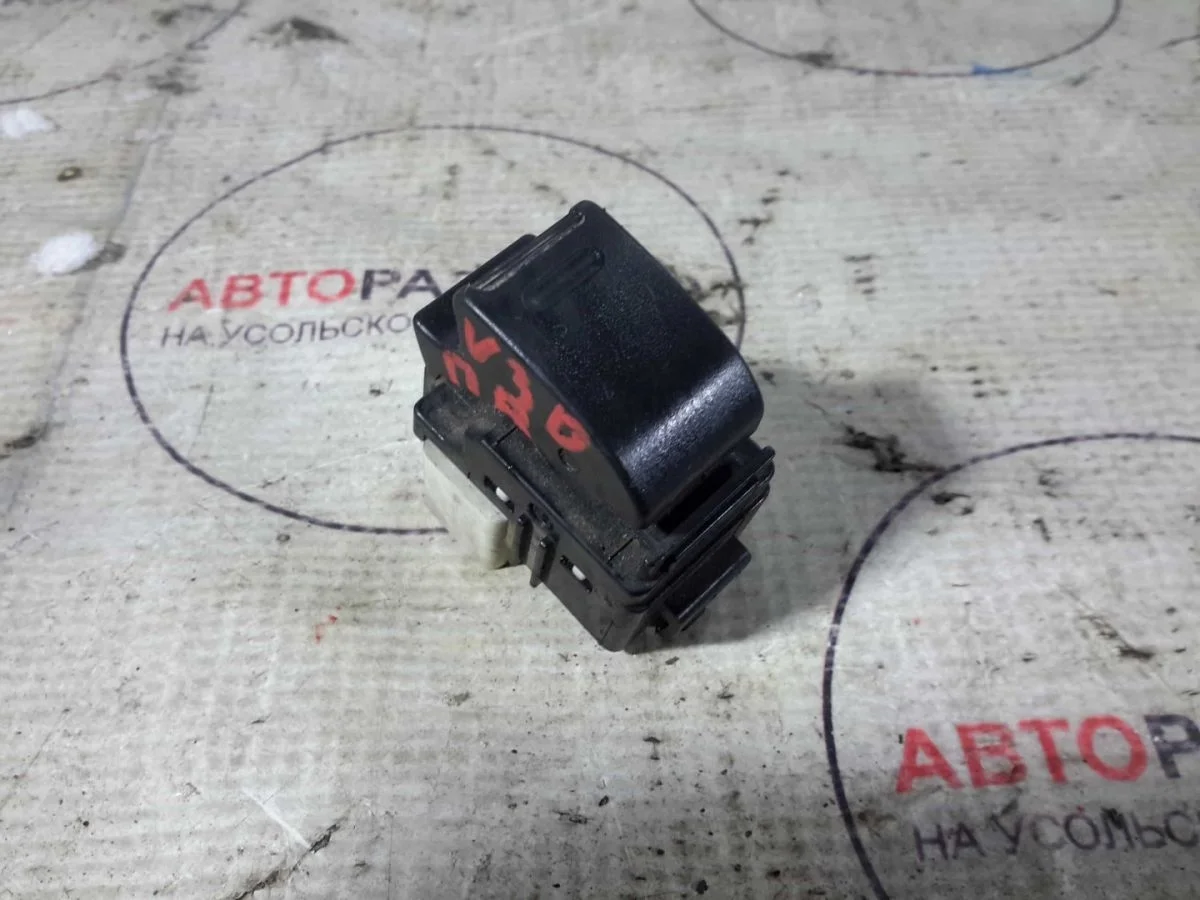 Кнопка стеклоподъемника Toyota Camry XV30 (2001—2006)