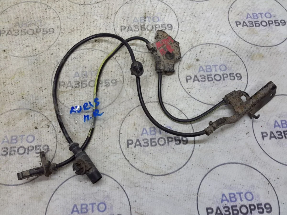 Датчик ABS Toyota Auris E150 (2006—2010)