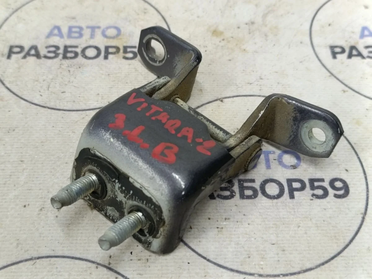 Петля двери Suzuki Grand Vitara II (2005—2008)