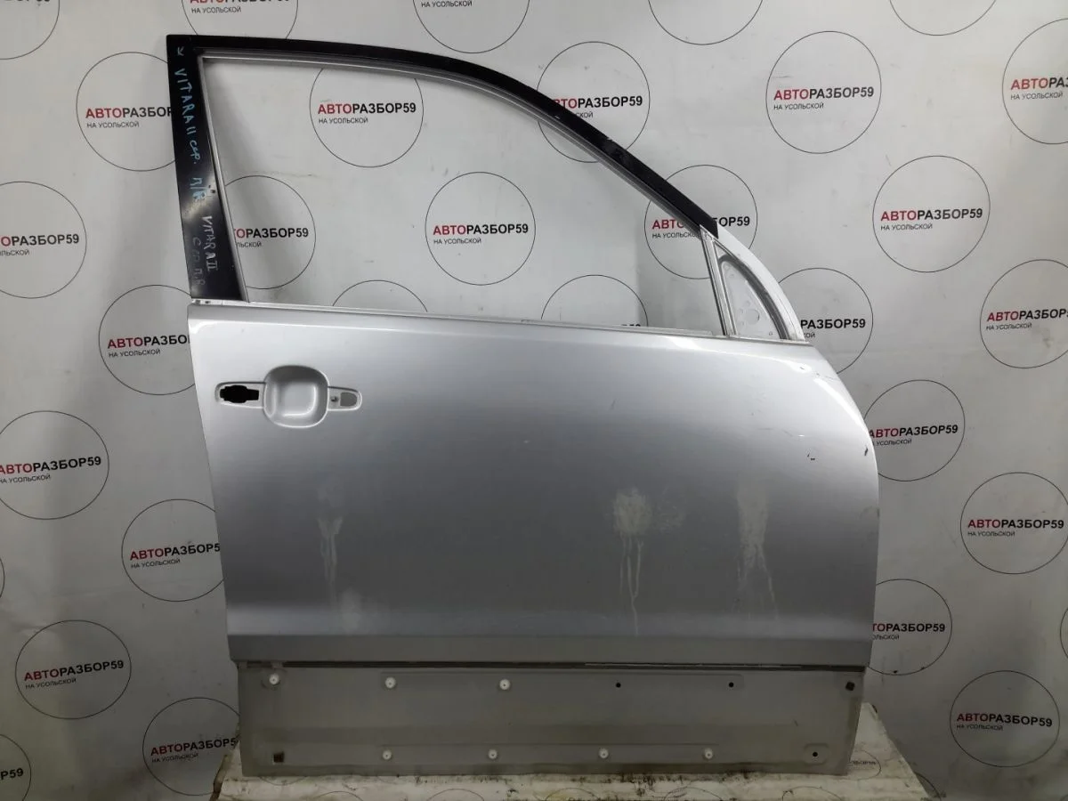 Дверь передняя правая Suzuki Grand Vitara II (2005—2008)