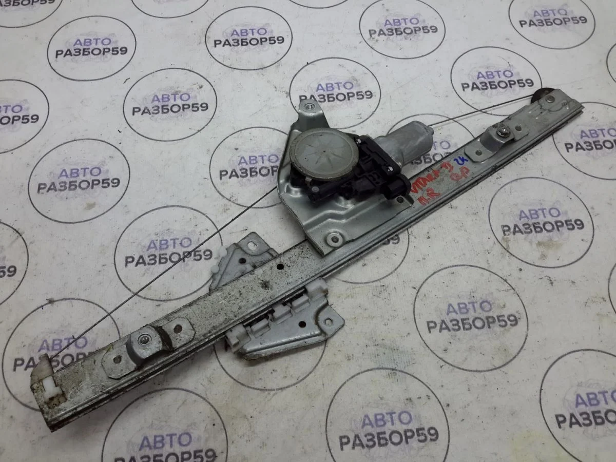 Стеклоподъемник передний правый Suzuki Grand Vitara II (2005—2008)