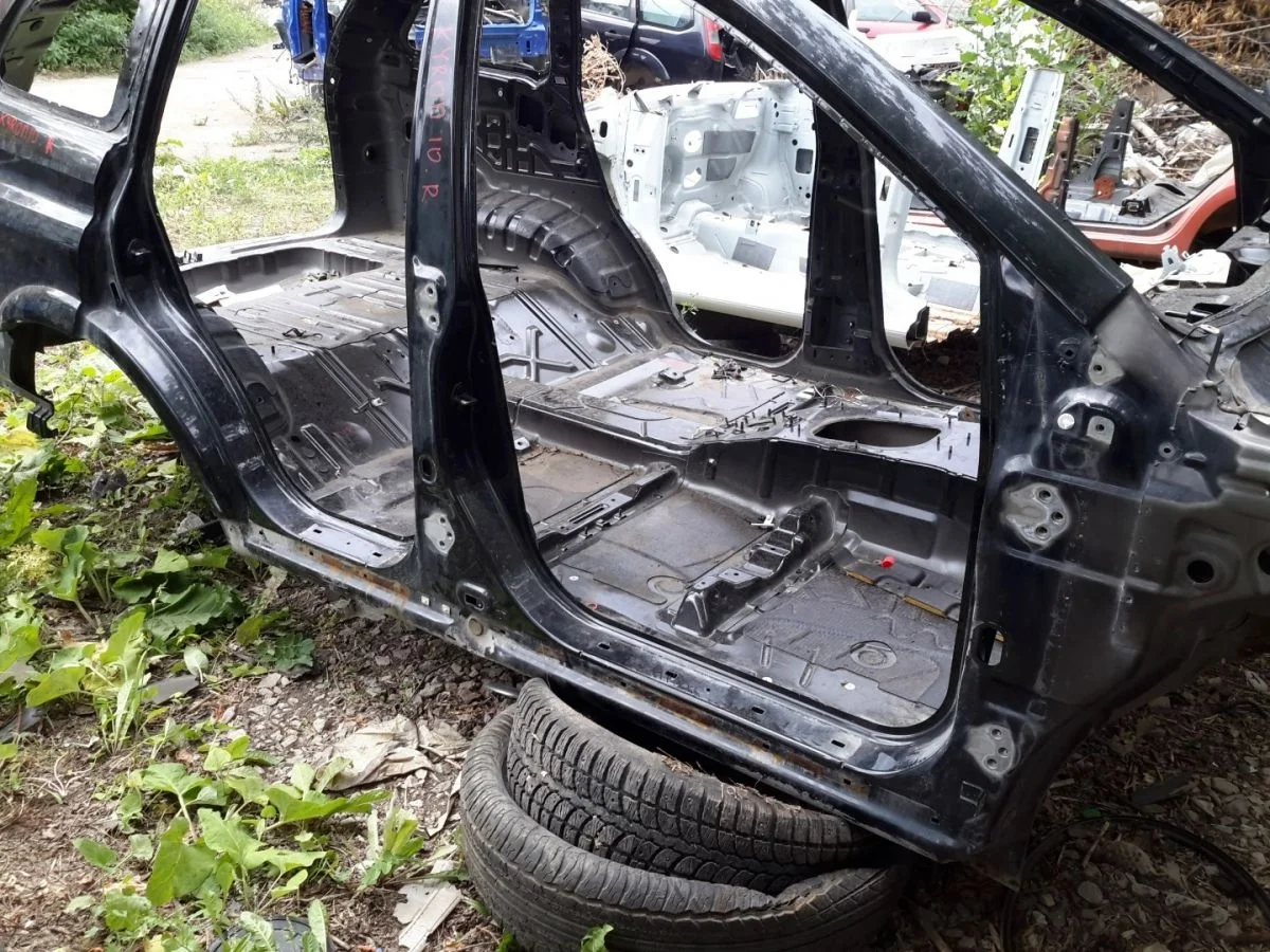 Порог правый SsangYong Kyron I (2005—2007)