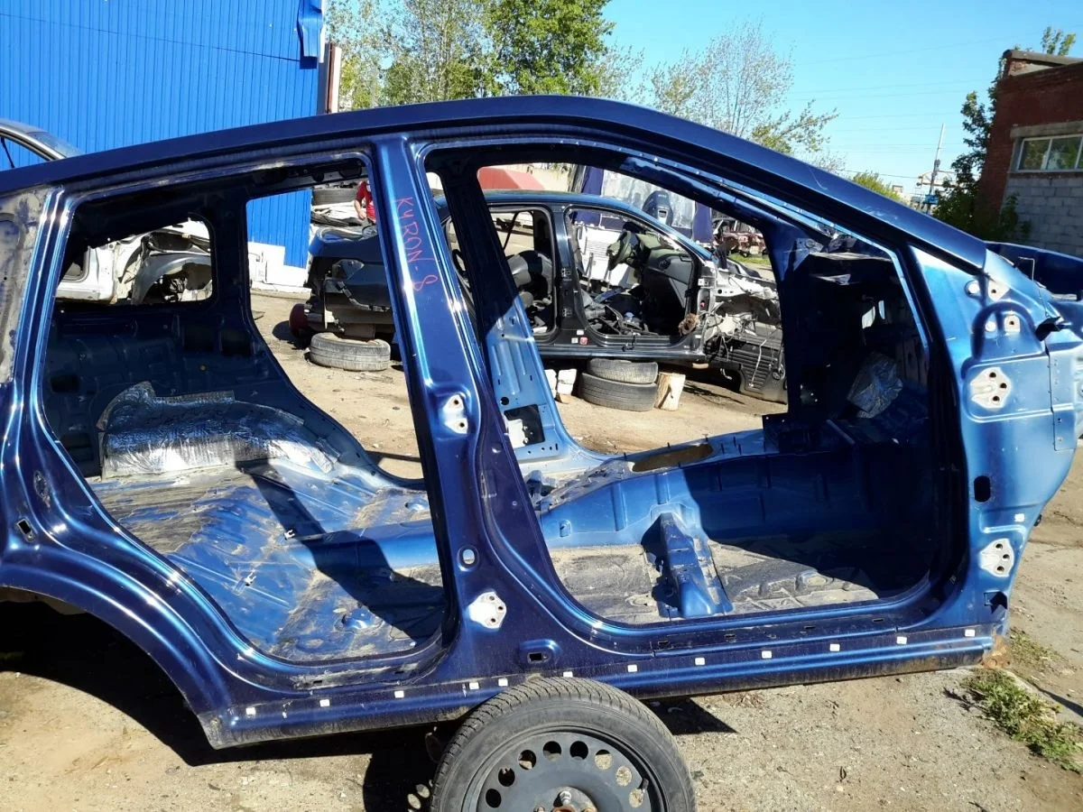 Порог правый SsangYong Kyron I (2005—2007)