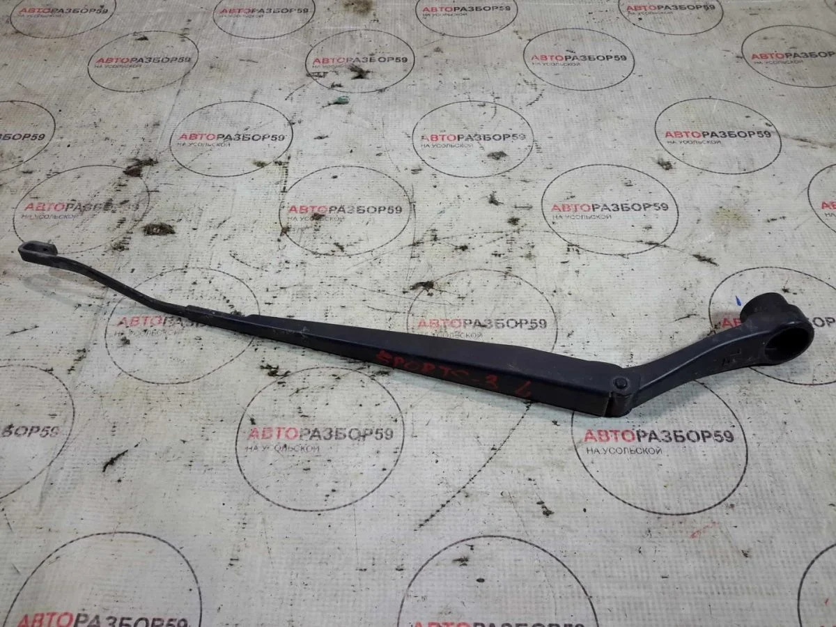 Поводок стеклоочистителя SsangYong Actyon Sports I (2006—2012)