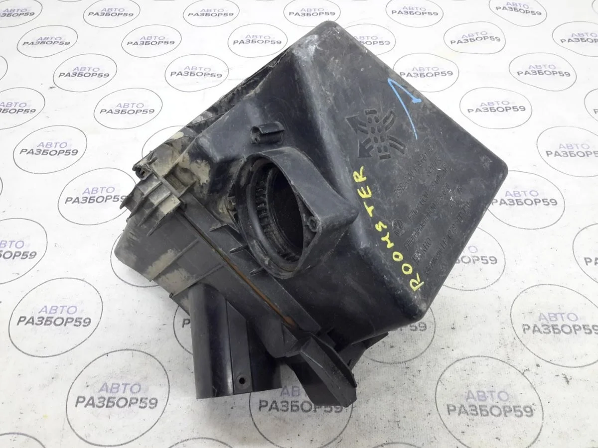 Корпус воздушного фильтра Skoda Roomster I (2006—2010)