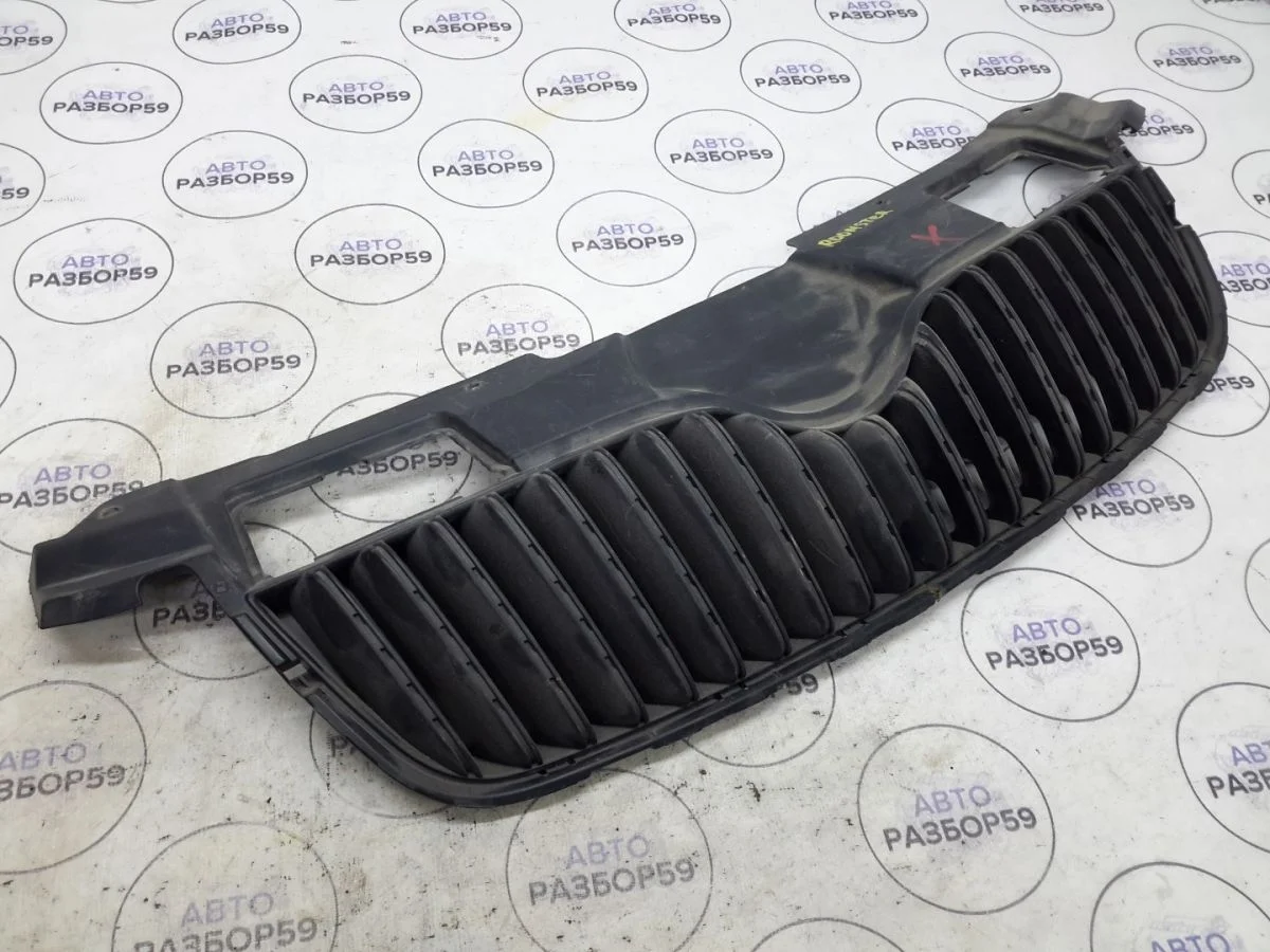 Решетка радиатора Skoda Roomster I (2006—2010)