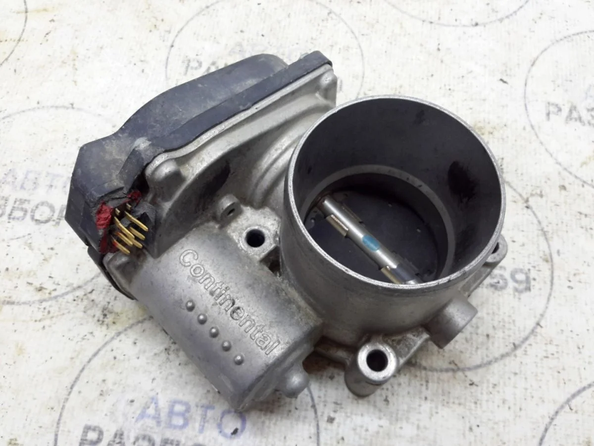 Дроссельная заслонка Skoda Fabia II (2007—2010)