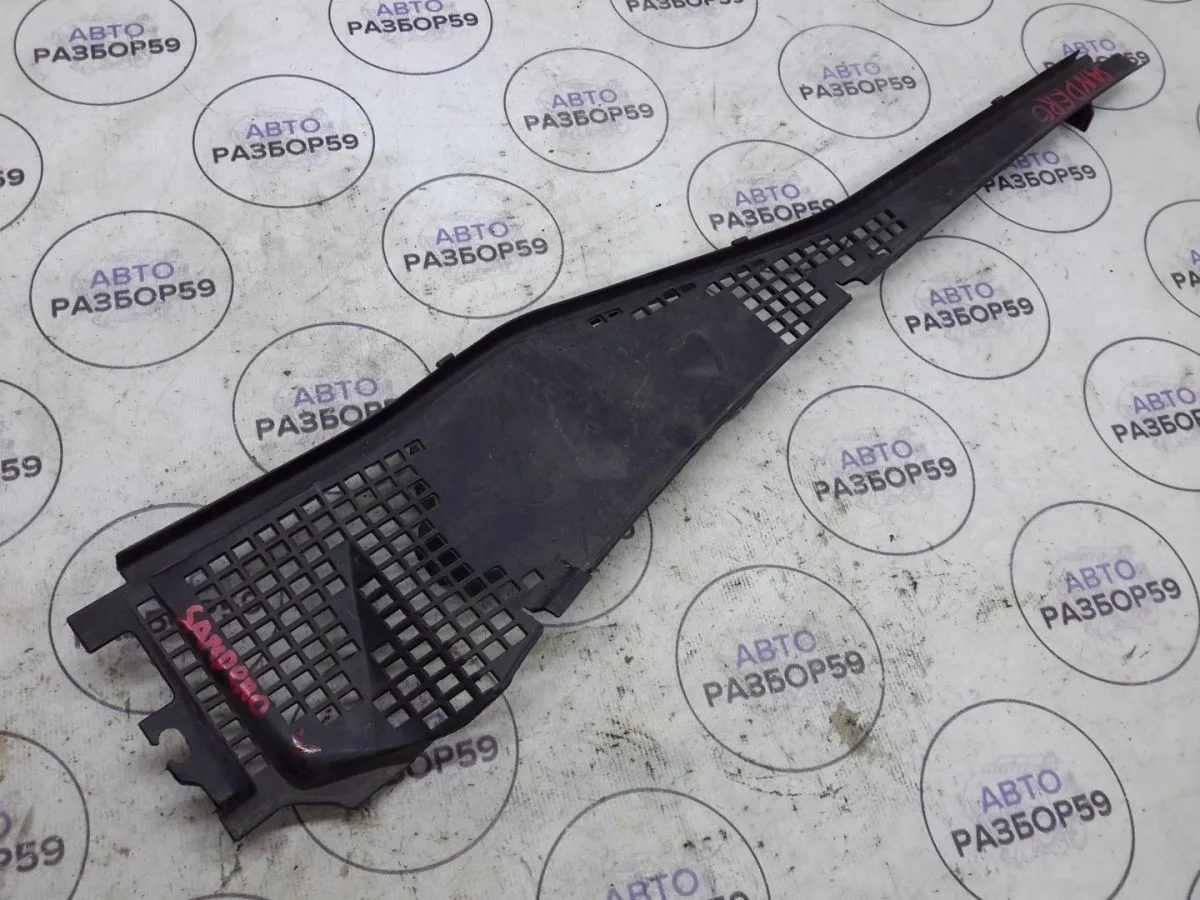 Жабо Renault Sandero I (2009—2014)