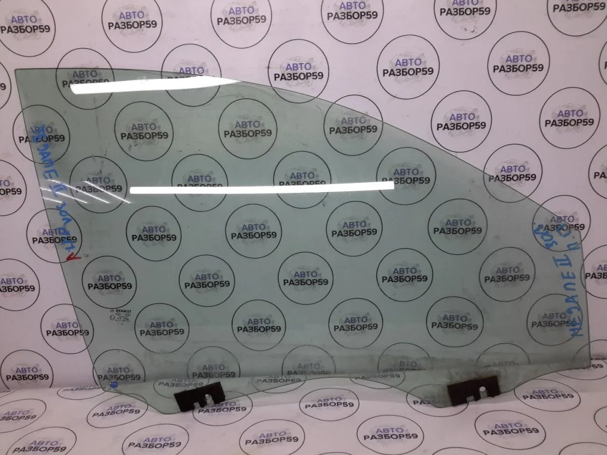 Стекло переднее правое Renault Megane II рестайлинг (2006—2009)