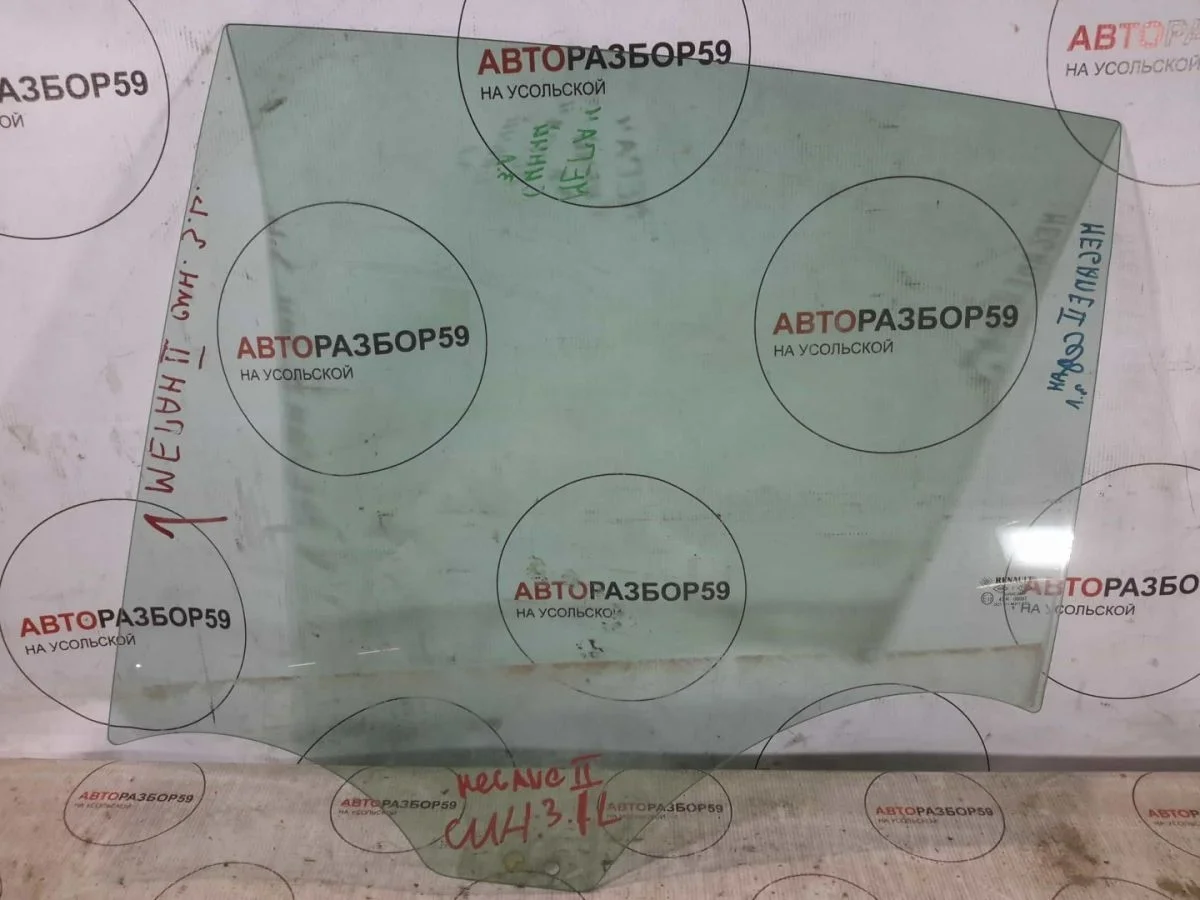 Стекло заднее левое Renault Megane II рестайлинг (2006—2009)