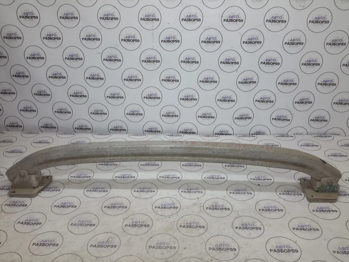 Усилитель заднего бампера Renault Megane II (2002—2006)