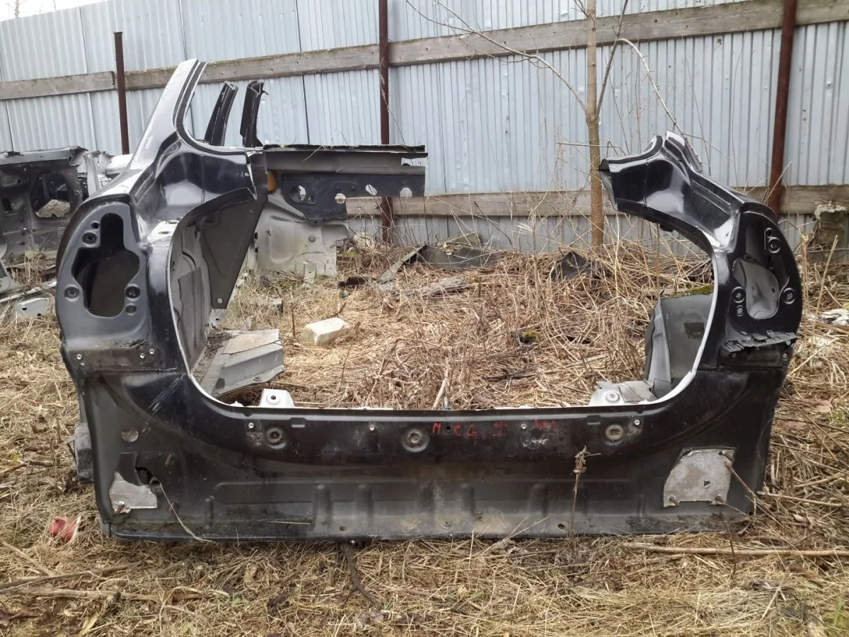 Панель задняя Renault Megane II рестайлинг (2006—2009)