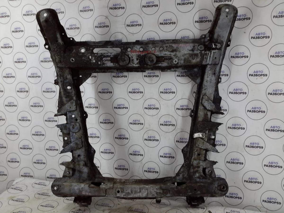 Подрамник передний Renault Megane I (1995—1999)