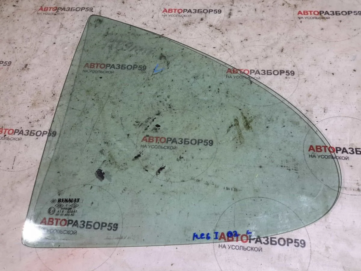 Форточка двери задней левой Renault Megane I (1995—1999)