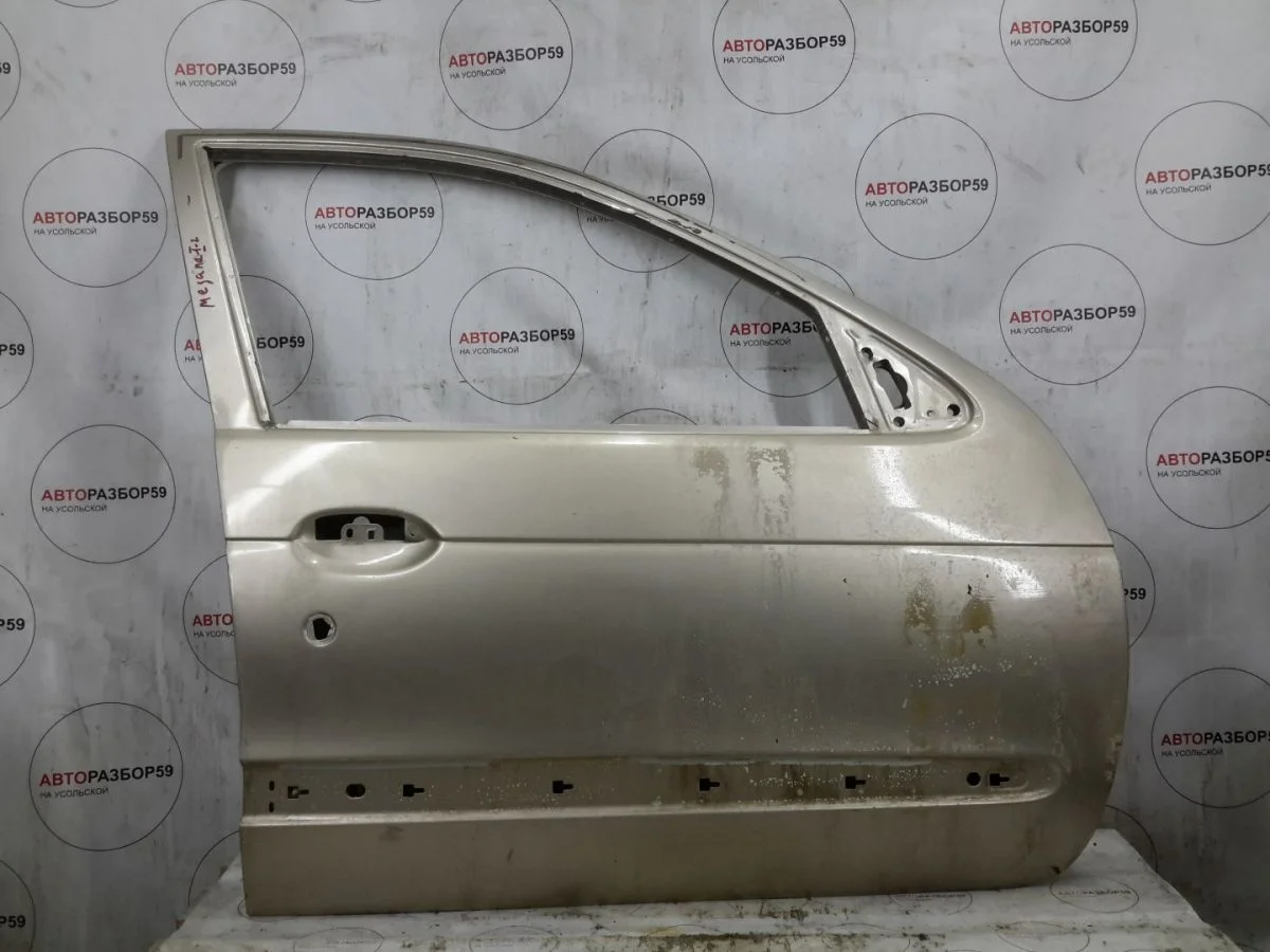 Дверь передняя правая Renault Megane I (1995—1999)