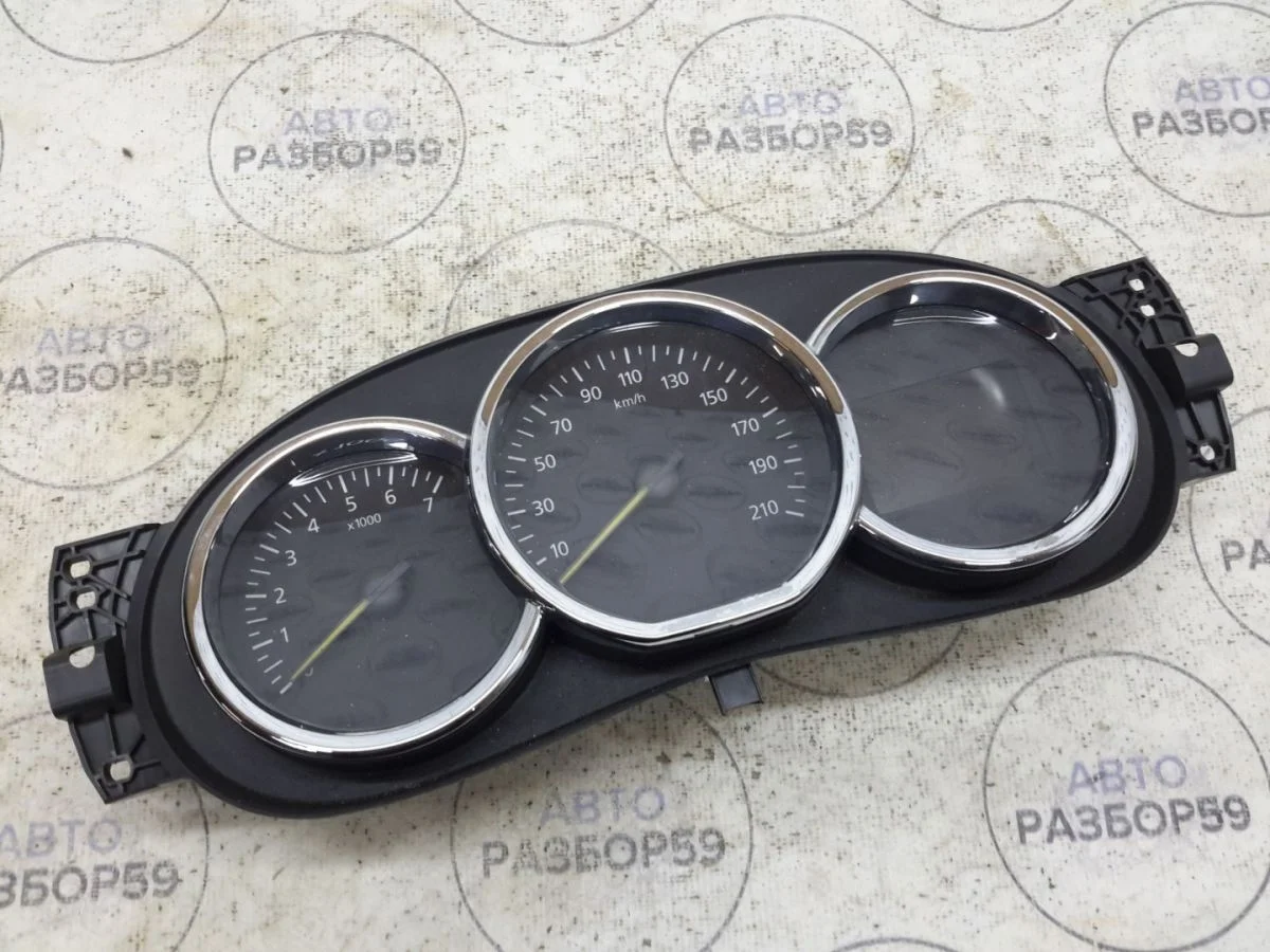 Панель приборов Renault Logan II (2012—2018)