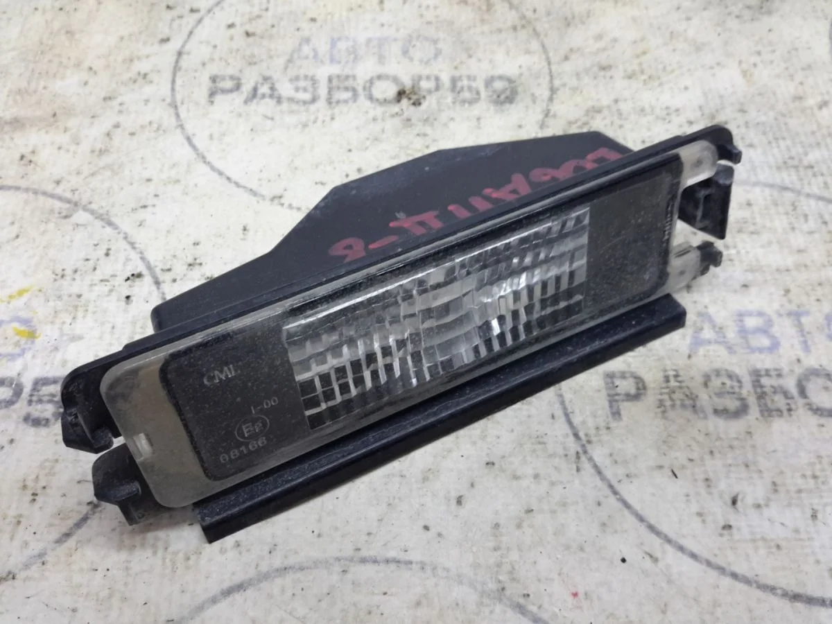 Плафон подсветки номера Renault Logan II (2012—2018)