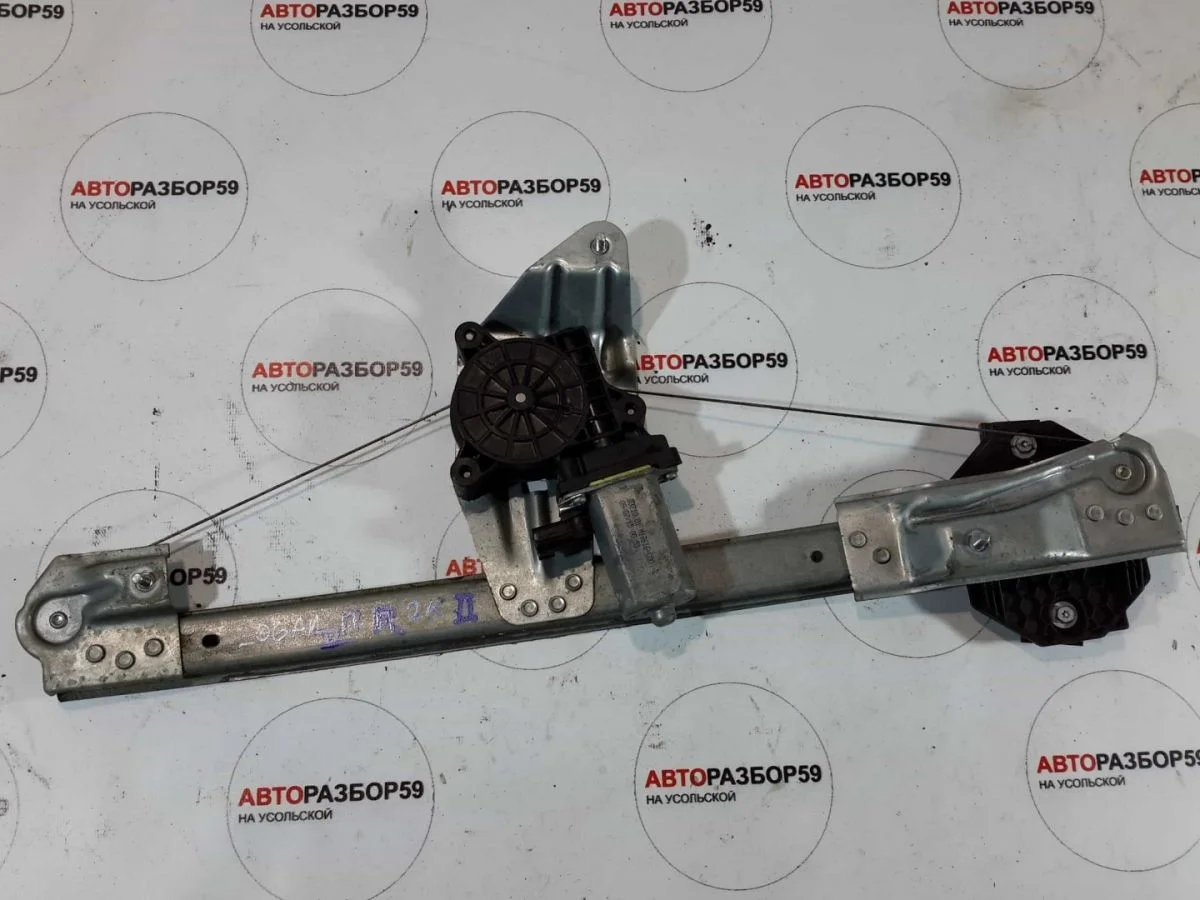 Стеклоподъемник передний правый Renault Logan II (2012—2018)