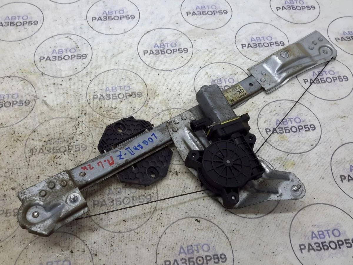 Стеклоподъемник передний левый Renault Logan II (2012—2018)