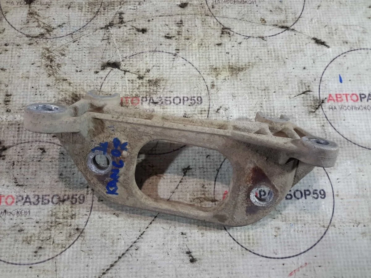 Кронштейн опоры КПП Renault Kangoo II (2007—2013)