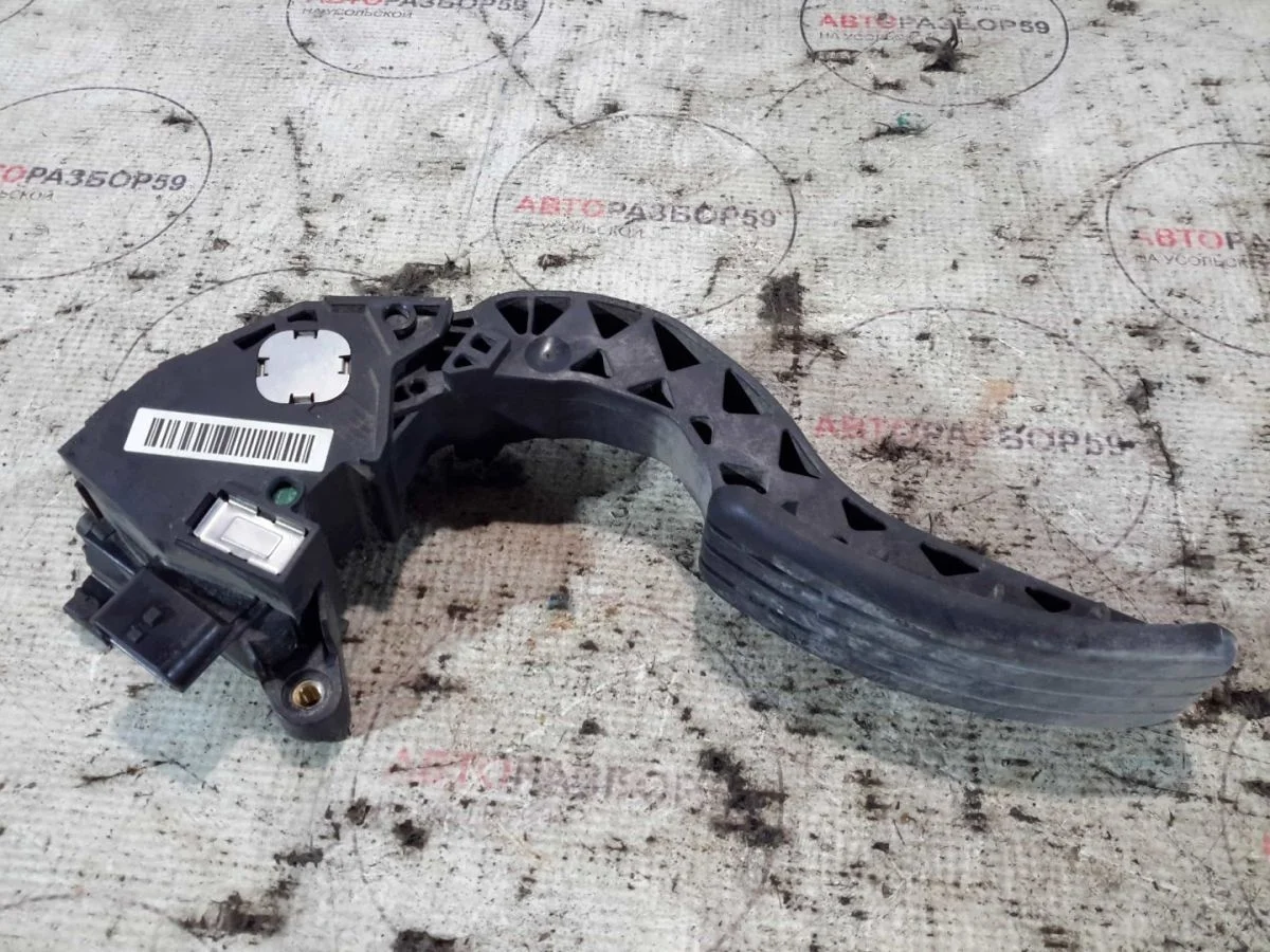 Педаль газа Renault Fluence I (2009—2013)