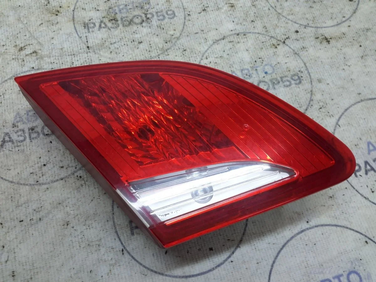 Фонарь левый Peugeot 408 I (2012—2017)