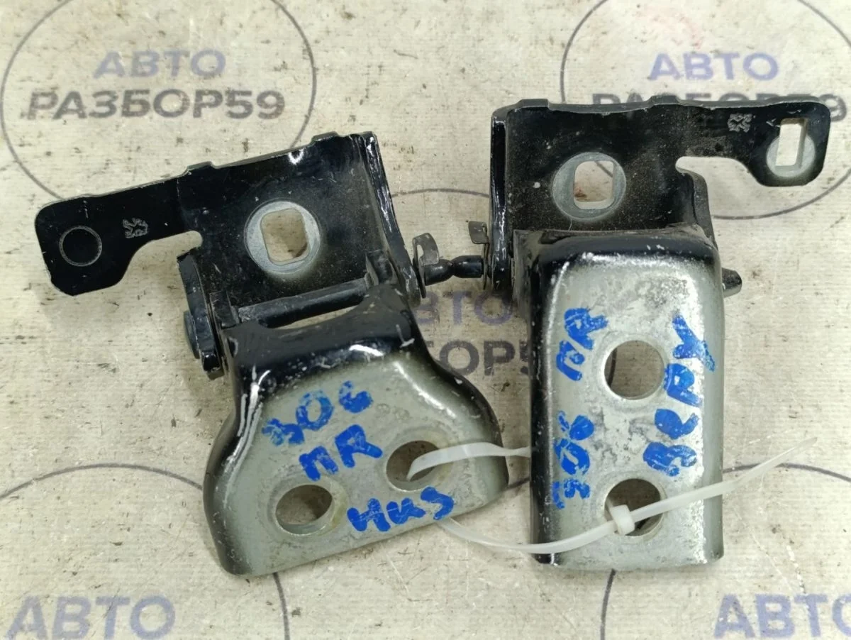 Петля двери Peugeot 408 I (2012—2017)