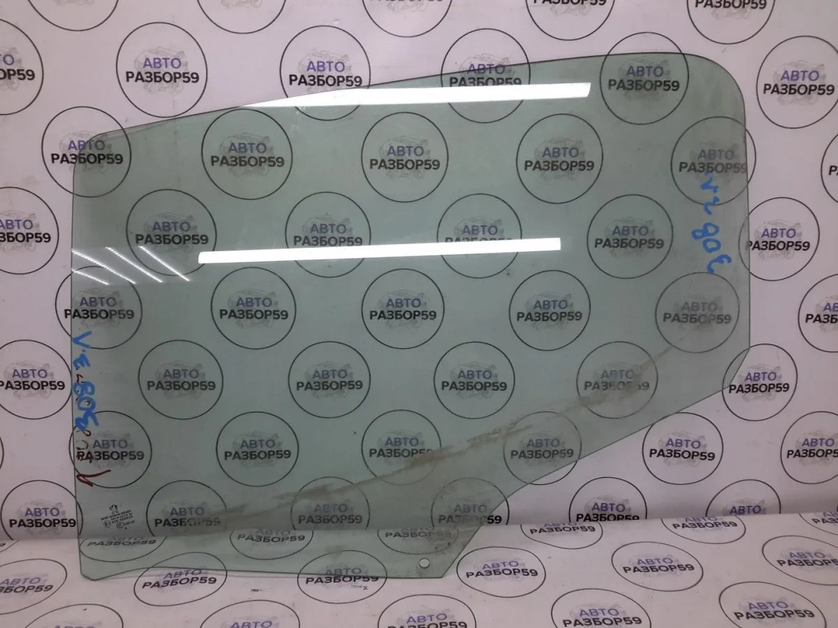 Стекло заднее левое Peugeot 308 I (2007—2011)