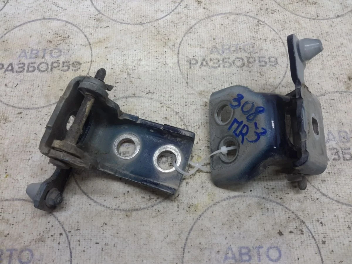 Петля двери Peugeot 308 I (2007—2011)