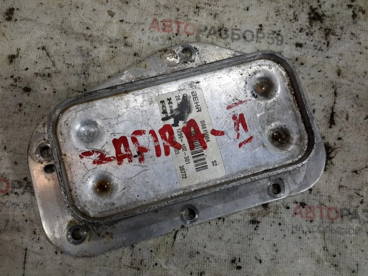 Радиатор масляный Opel Zafira B (2005—2008)