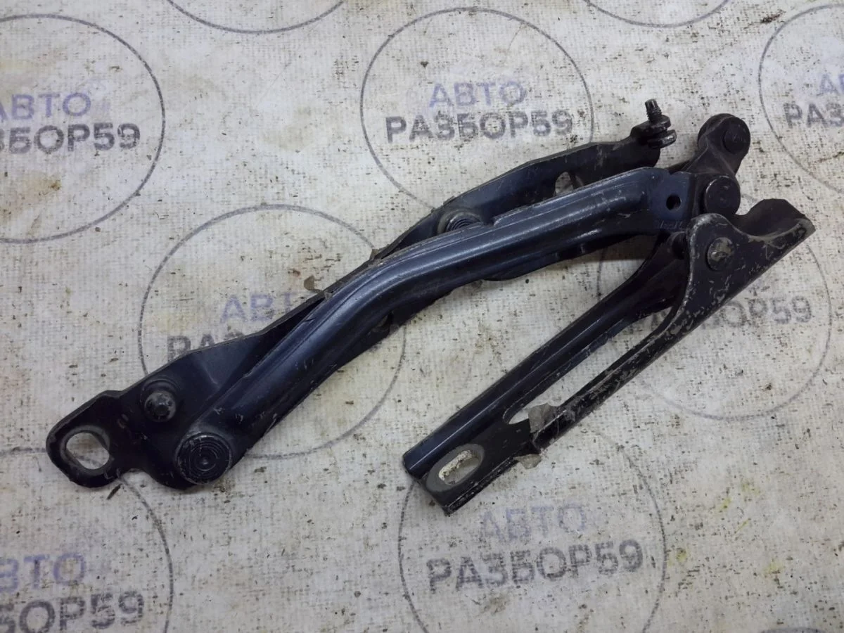 Петля багажника Opel Vectra C (2002—2005)