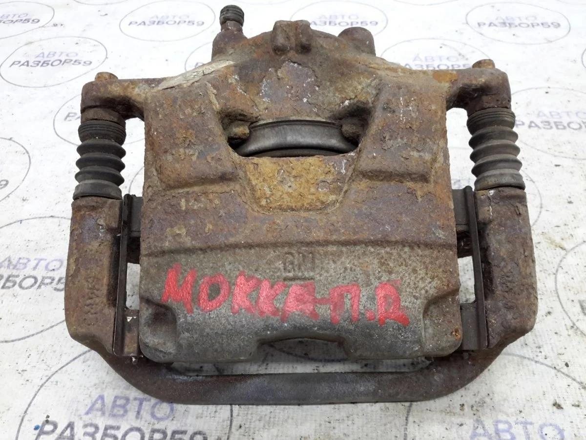 Суппорт передний правый Opel Mokka I (2012—2016)