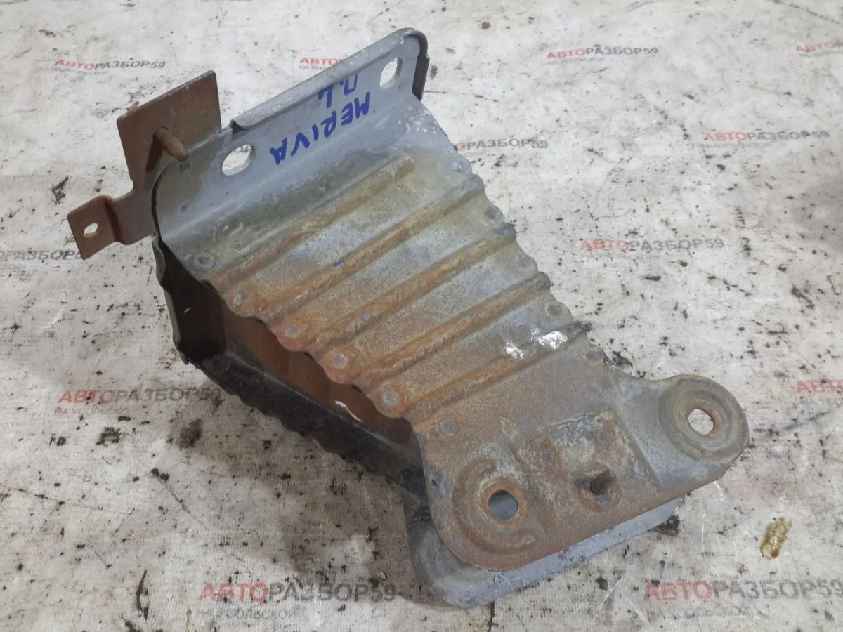 Кронштейн усилителя бампера Opel Meriva B (2010—2014)