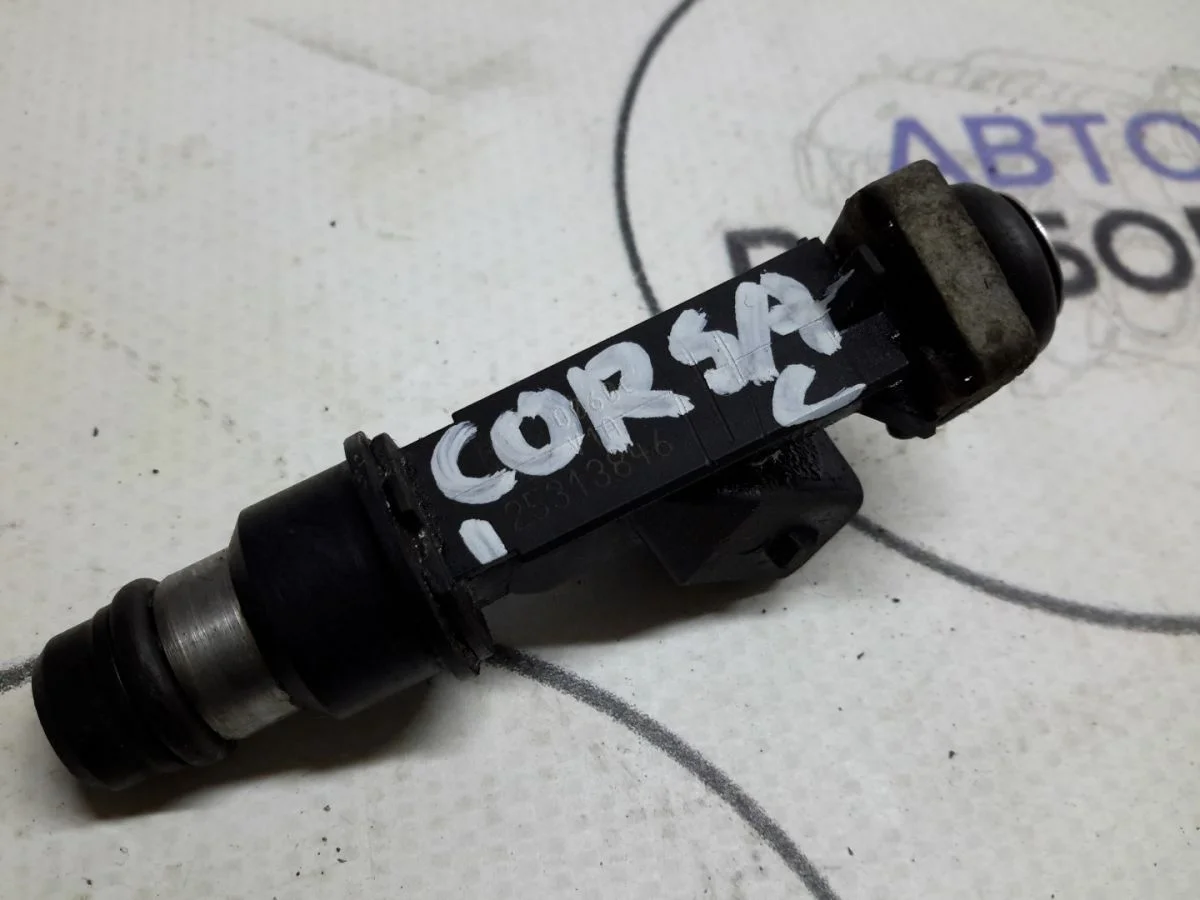 Форсунка топливная Opel Corsa C (2000—2003)