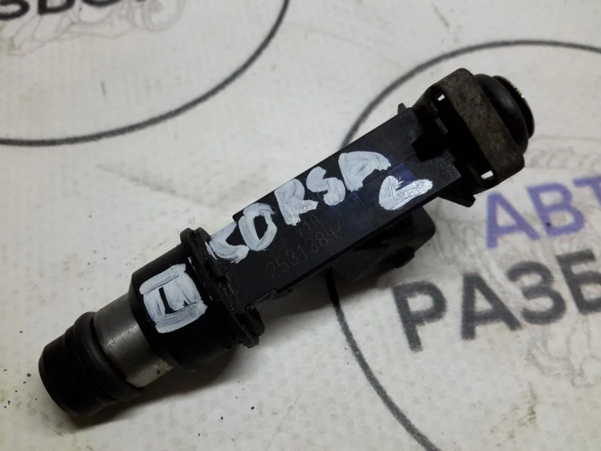 Форсунка топливная Opel Corsa C (2000—2003)