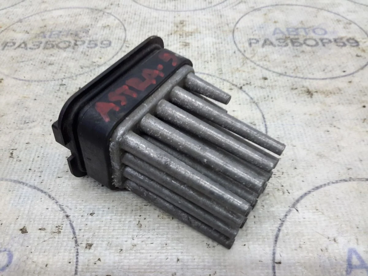 Резистор печки Opel Astra H рестайлинг (2006—2014)