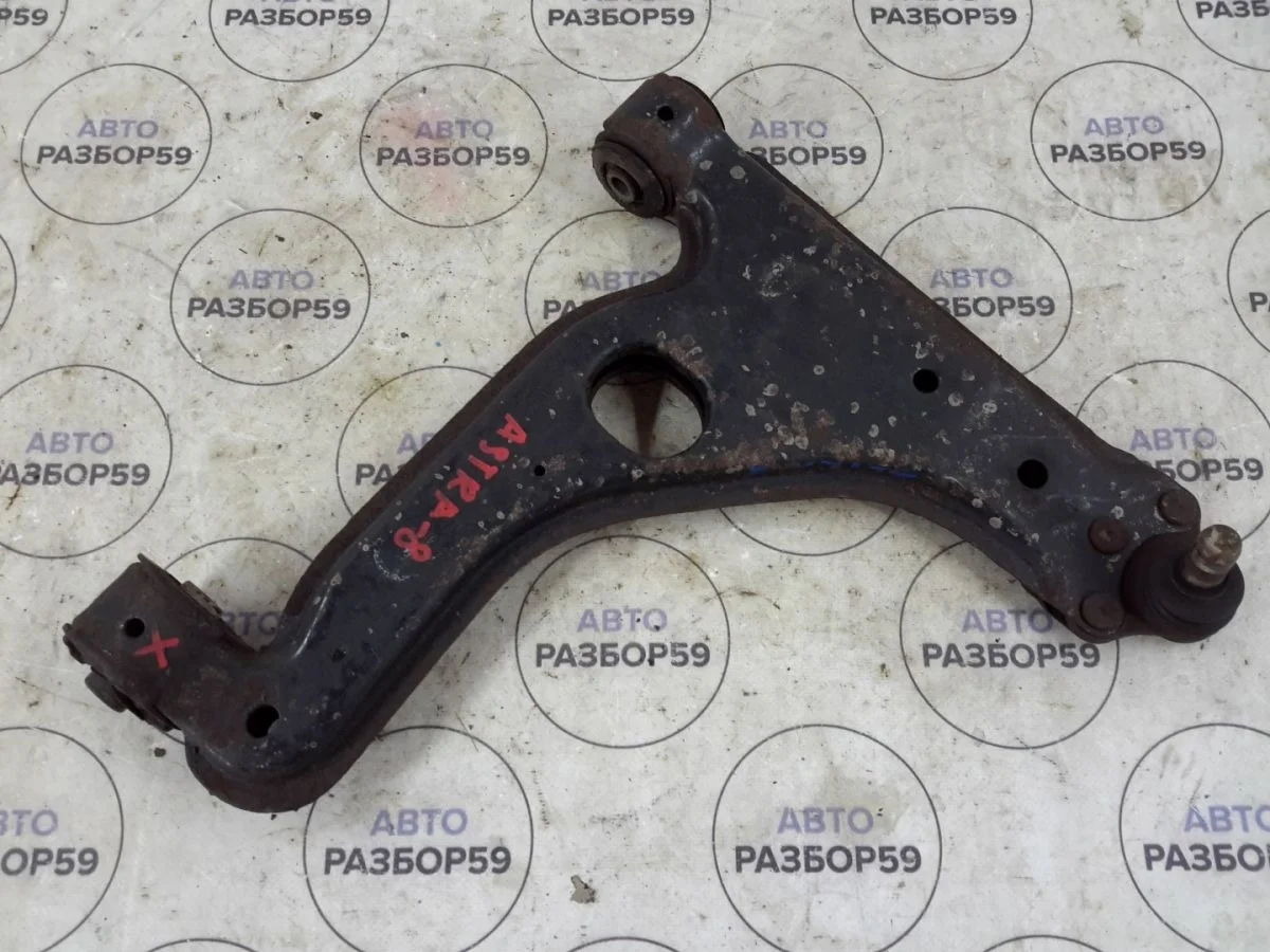 Рычаг передний правый Opel Astra H рестайлинг (2006—2014)