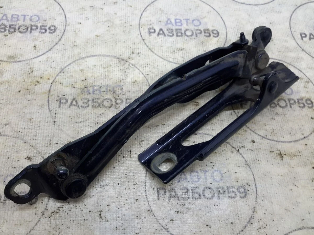 Петля багажника Opel Astra H рестайлинг (2006—2014)