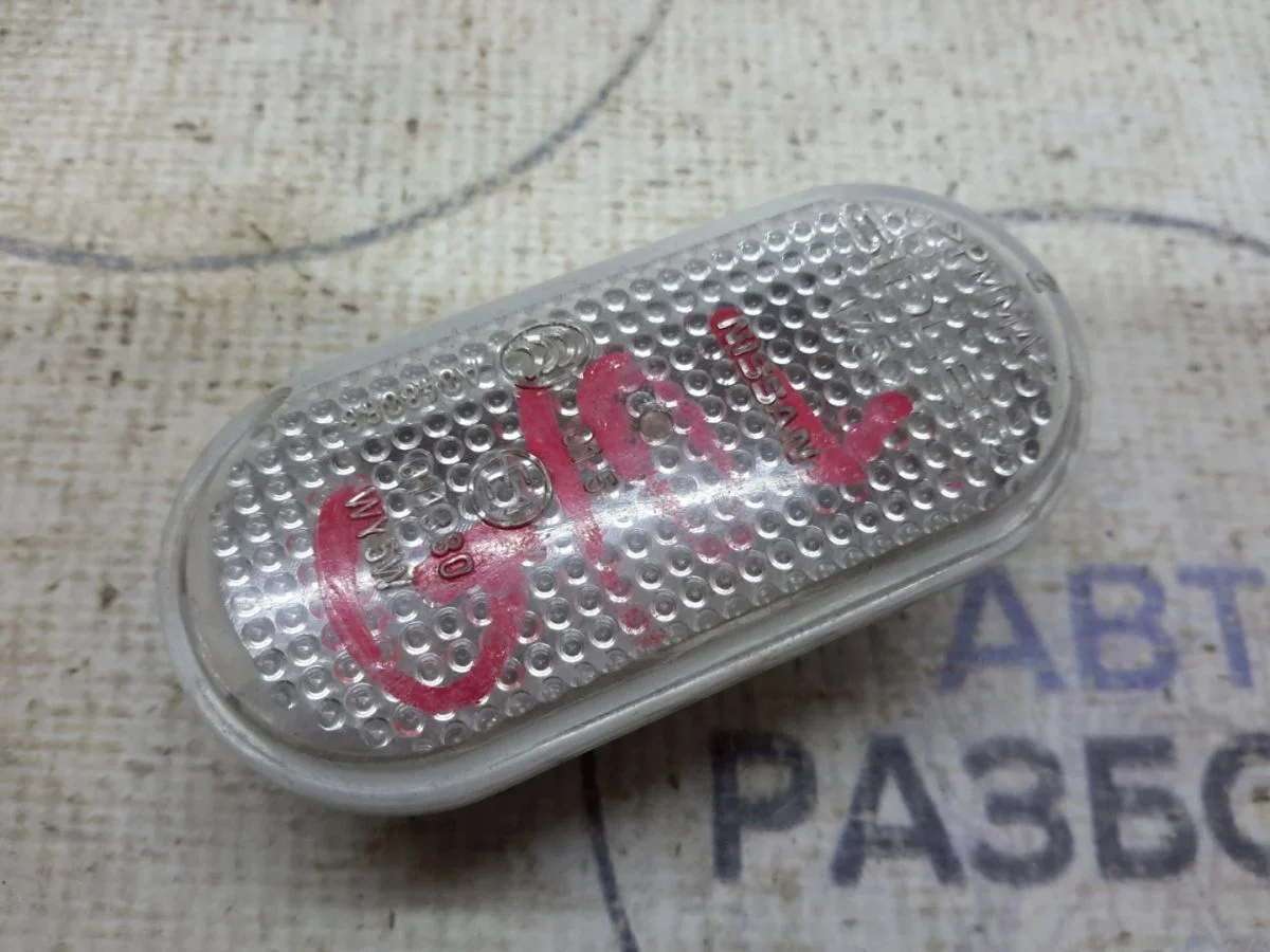 Повторитель в крыло Nissan Qashqai I рестайлинг (2010—2013)