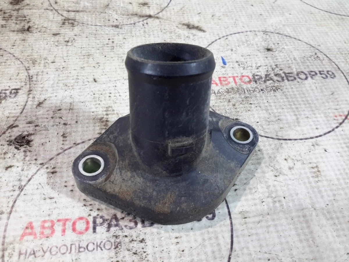 Фланец термостата Nissan Qashqai I (2006—2010)